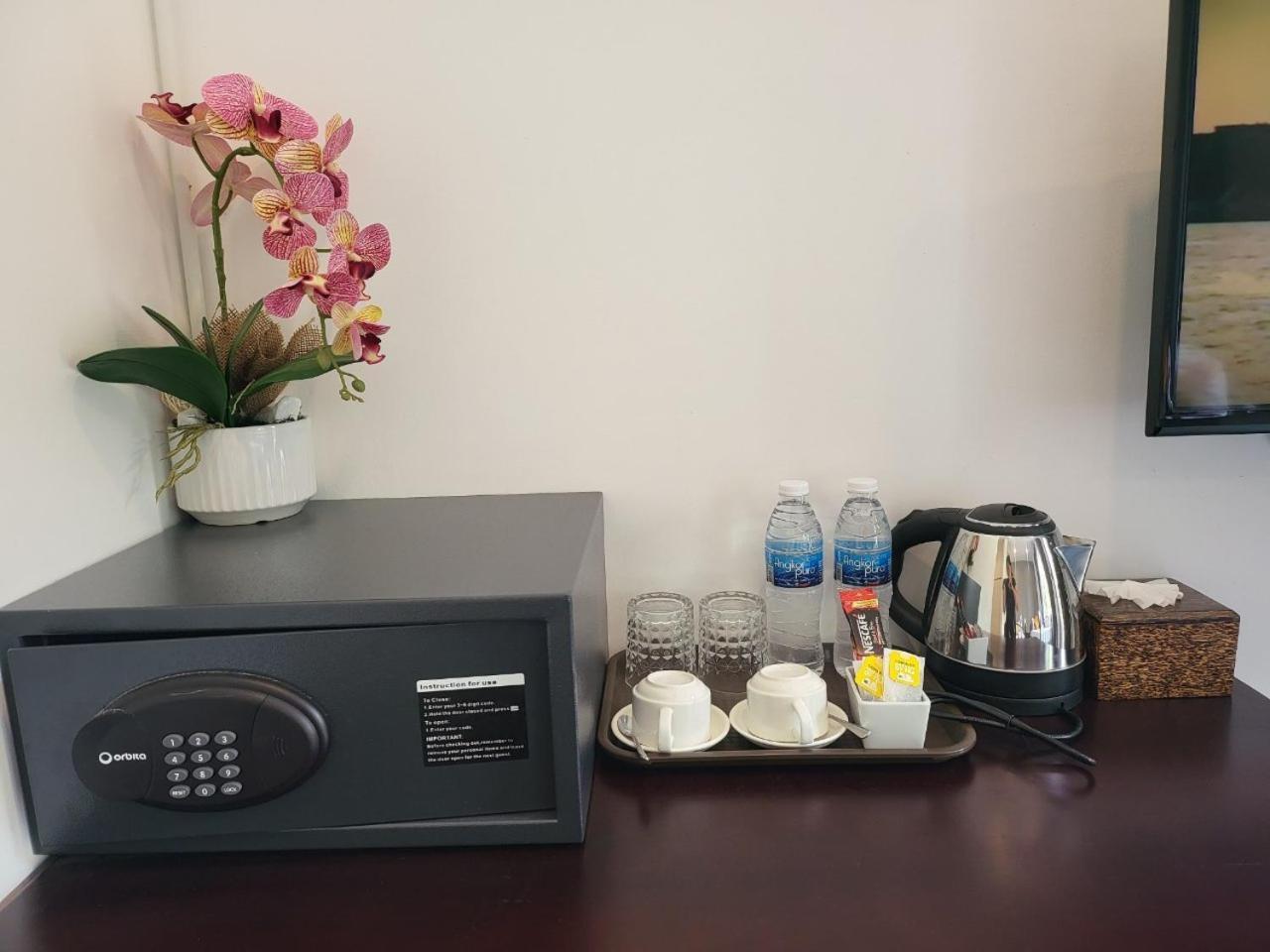 Sun Chakra Boutique Hotel Пном Пен Екстериор снимка