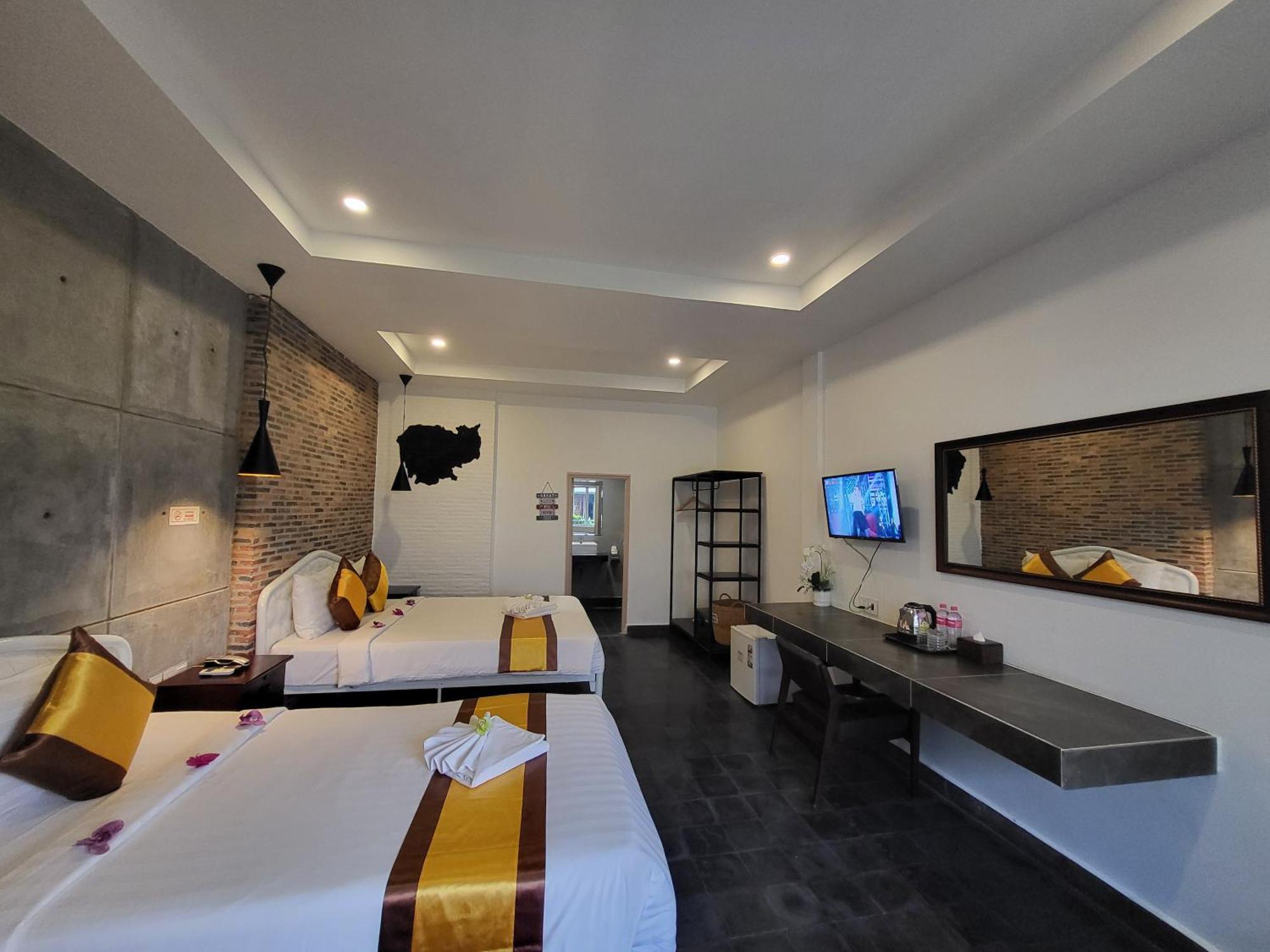 Sun Chakra Boutique Hotel Пном Пен Екстериор снимка