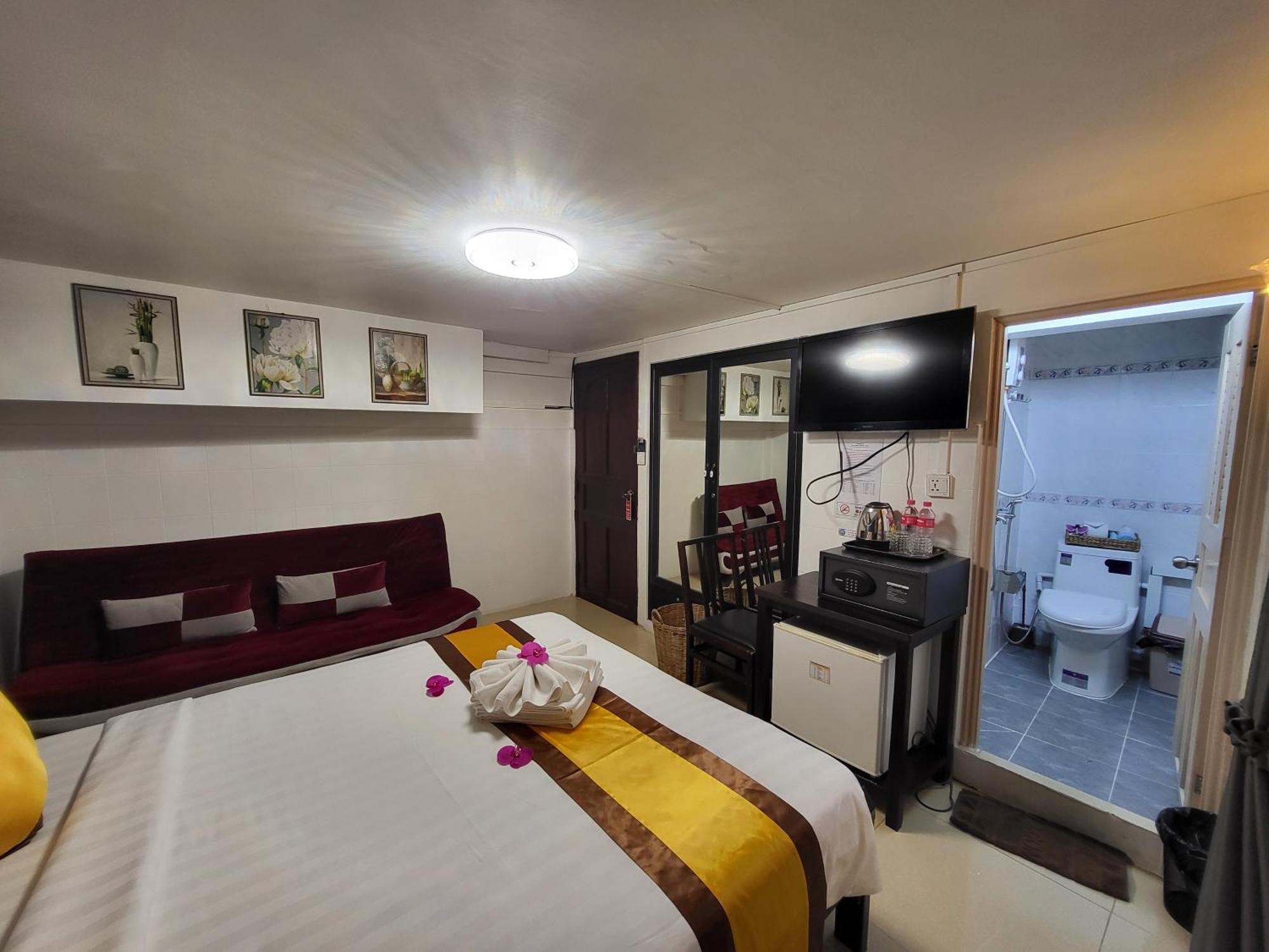Sun Chakra Boutique Hotel Пном Пен Екстериор снимка