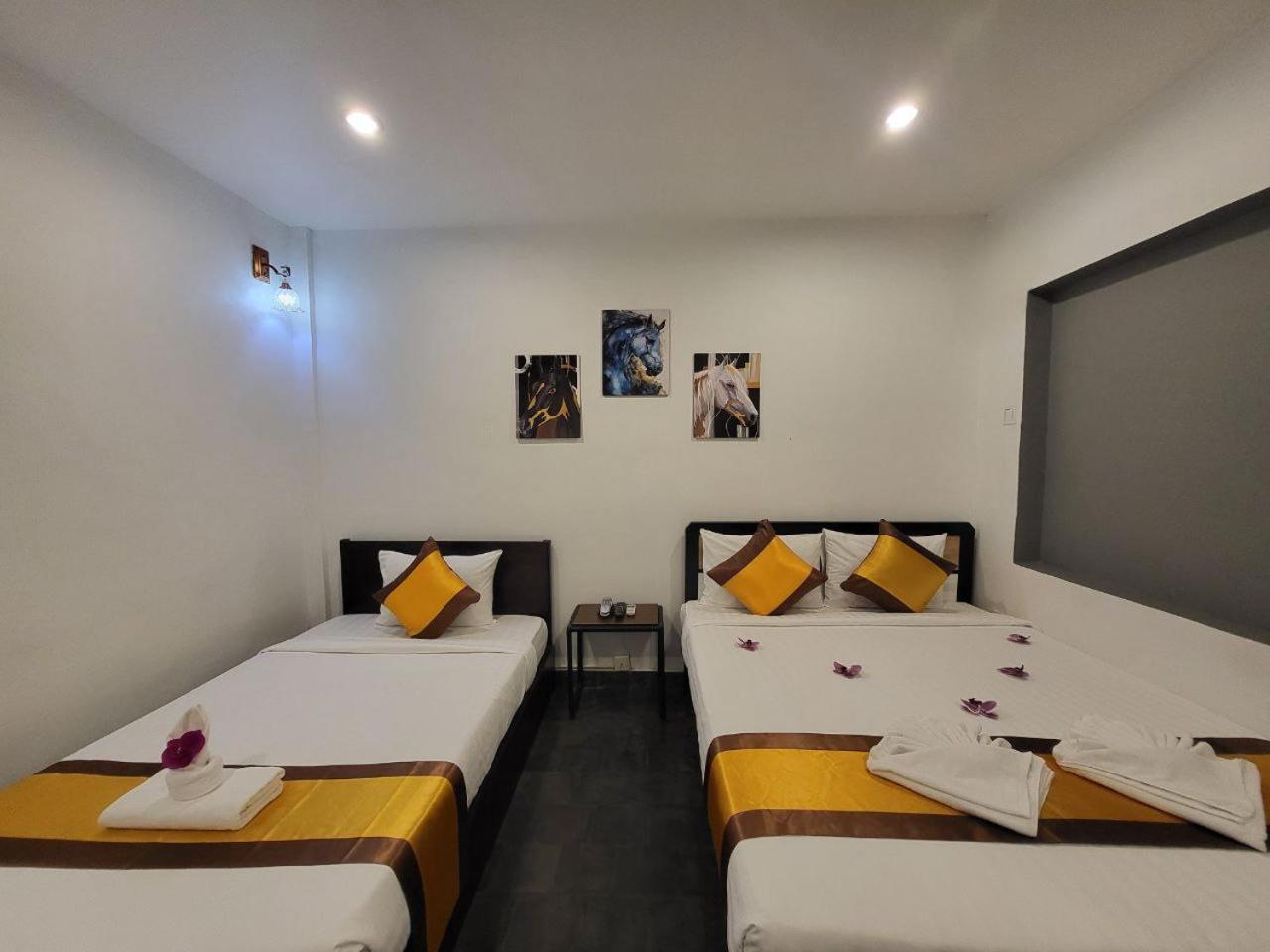Sun Chakra Boutique Hotel Пном Пен Екстериор снимка