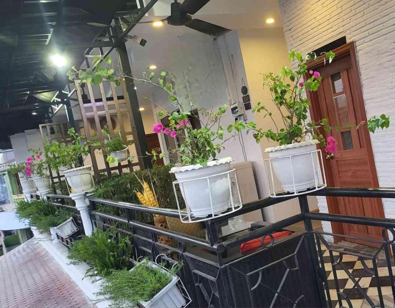 Sun Chakra Boutique Hotel Пном Пен Екстериор снимка
